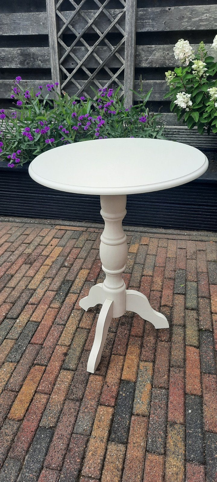 2 dezelfde witte houten bijzettafels, Ophalen, Minder dan 55 cm, Romantisch, Rond