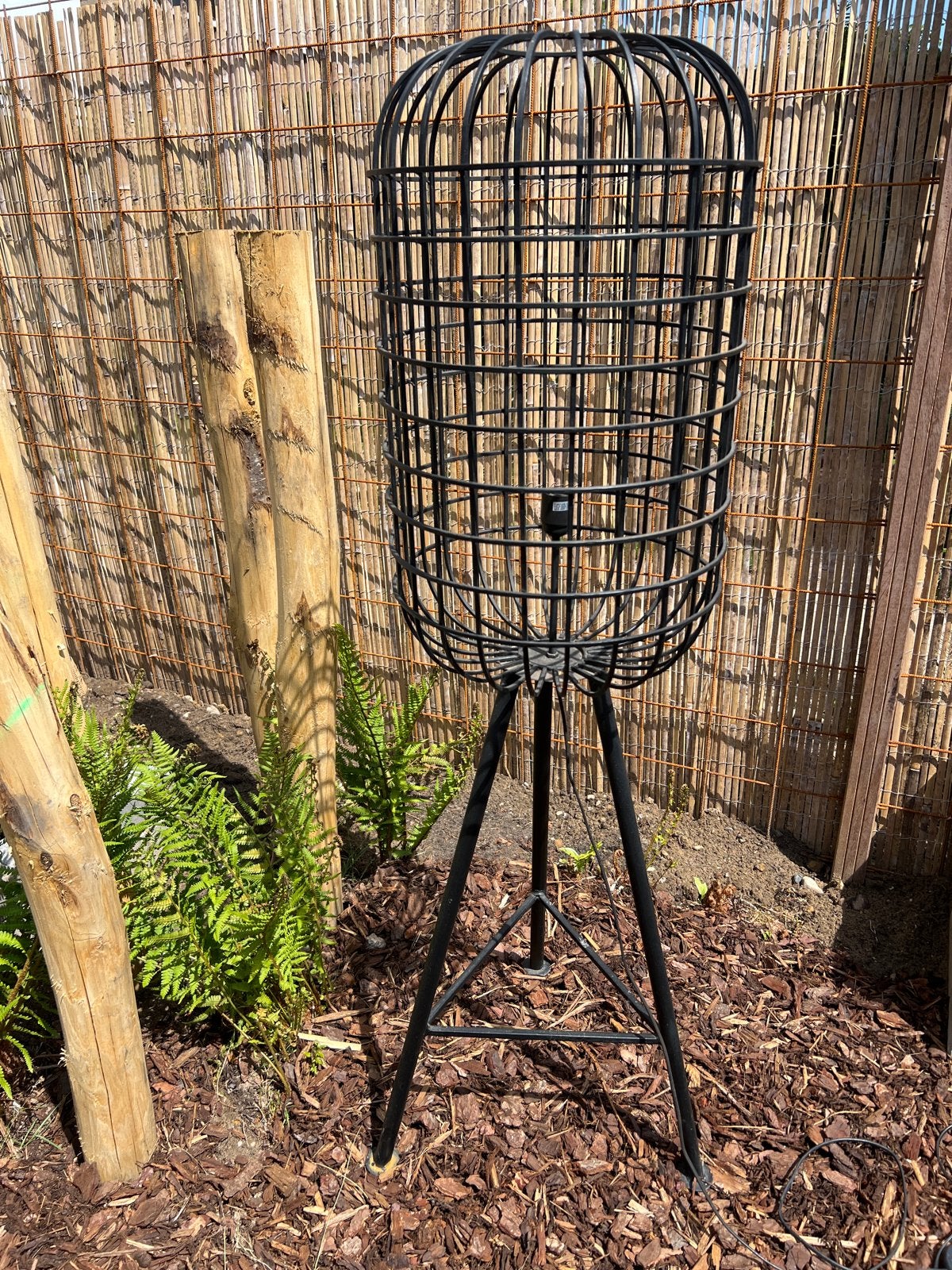Zwarte metalen lamp op statief, Ophalen, Gebruikt, Metaal, 100 tot 150 cm
