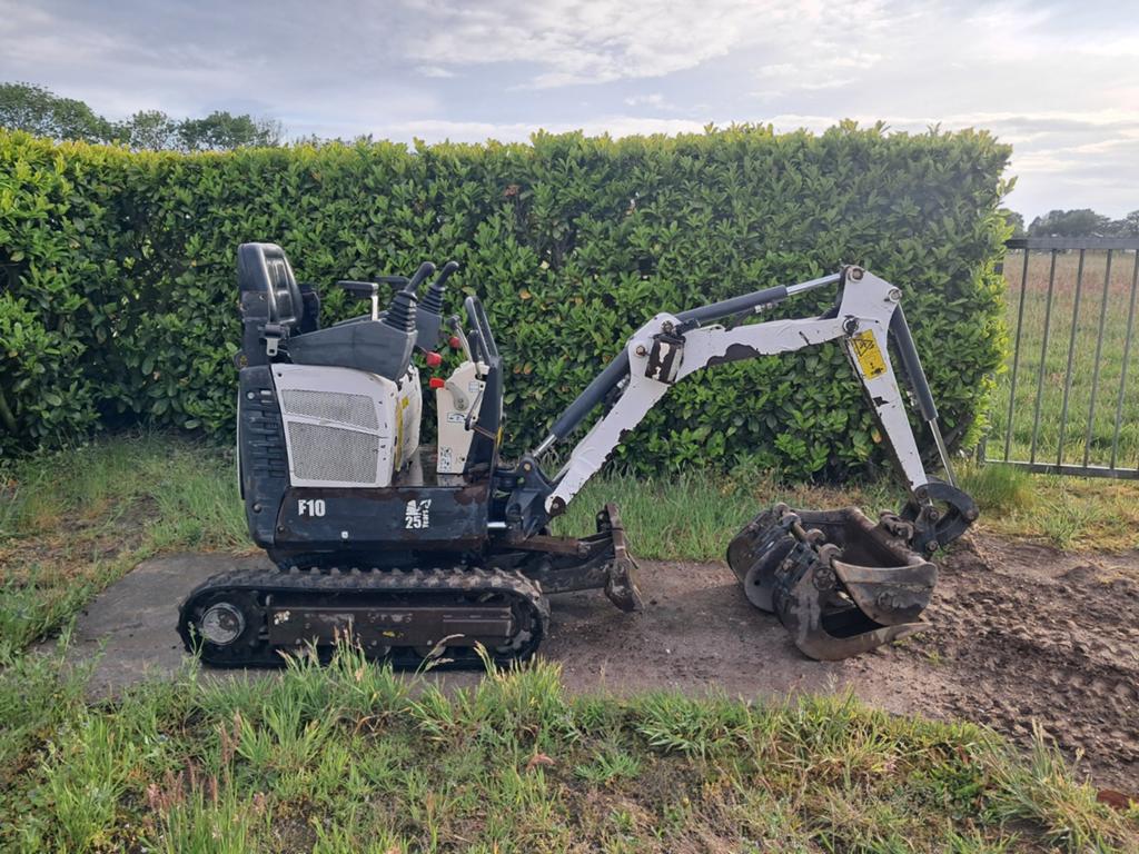 Minigraver Bobcat E10 / MARGE / 830 uur / Minikraan, Ophalen