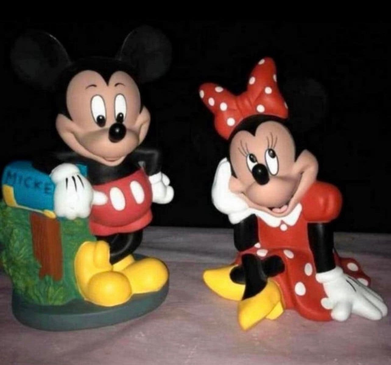Disney spaarpotten/ beelden, Verzamelen, Disney, Ophalen of Verzenden, Overige figuren, Zo goed als nieuw, Beeldje of Figuurtje