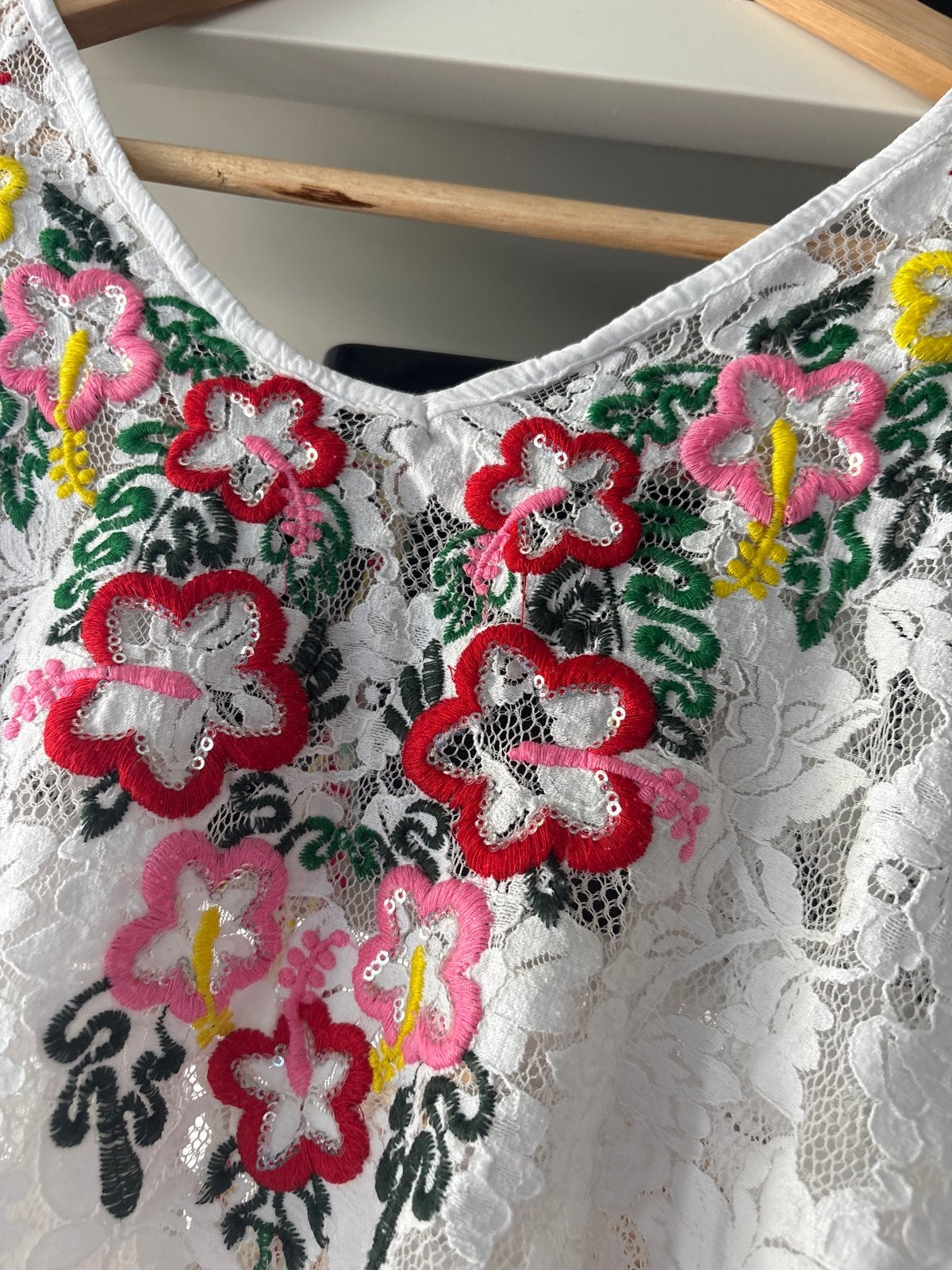 Kanten Ibiza  tuniek XL Nieuwstaat, Ophalen of Verzenden, Zo goed als nieuw, Maat 46/48 (XL) of groter, Wit