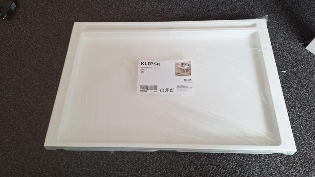 KLIPSK Bedtafel, serveertray, dienblad wit Ikea NIEUW, Ophalen of Verzenden, Nieuw, Rechthoekig, Kunststof