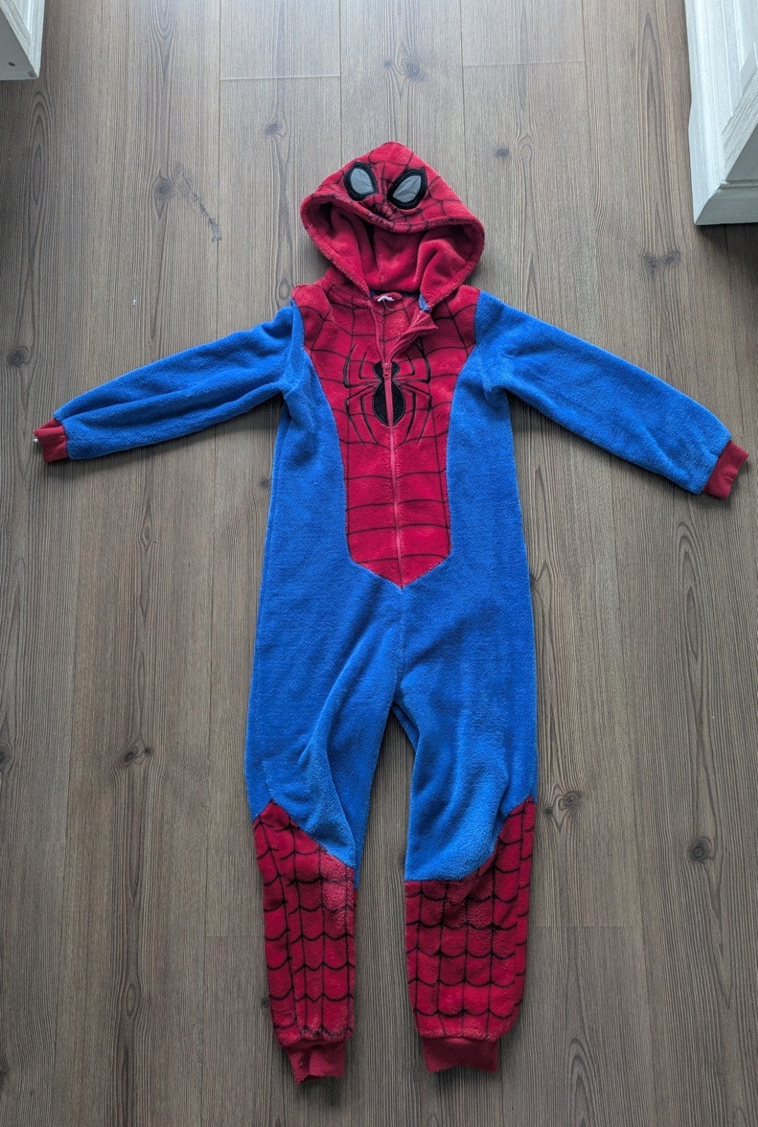 Spiderman onesie maat 128, Ophalen of Verzenden, Gebruikt, Jongen, Nacht- of Onderkleding