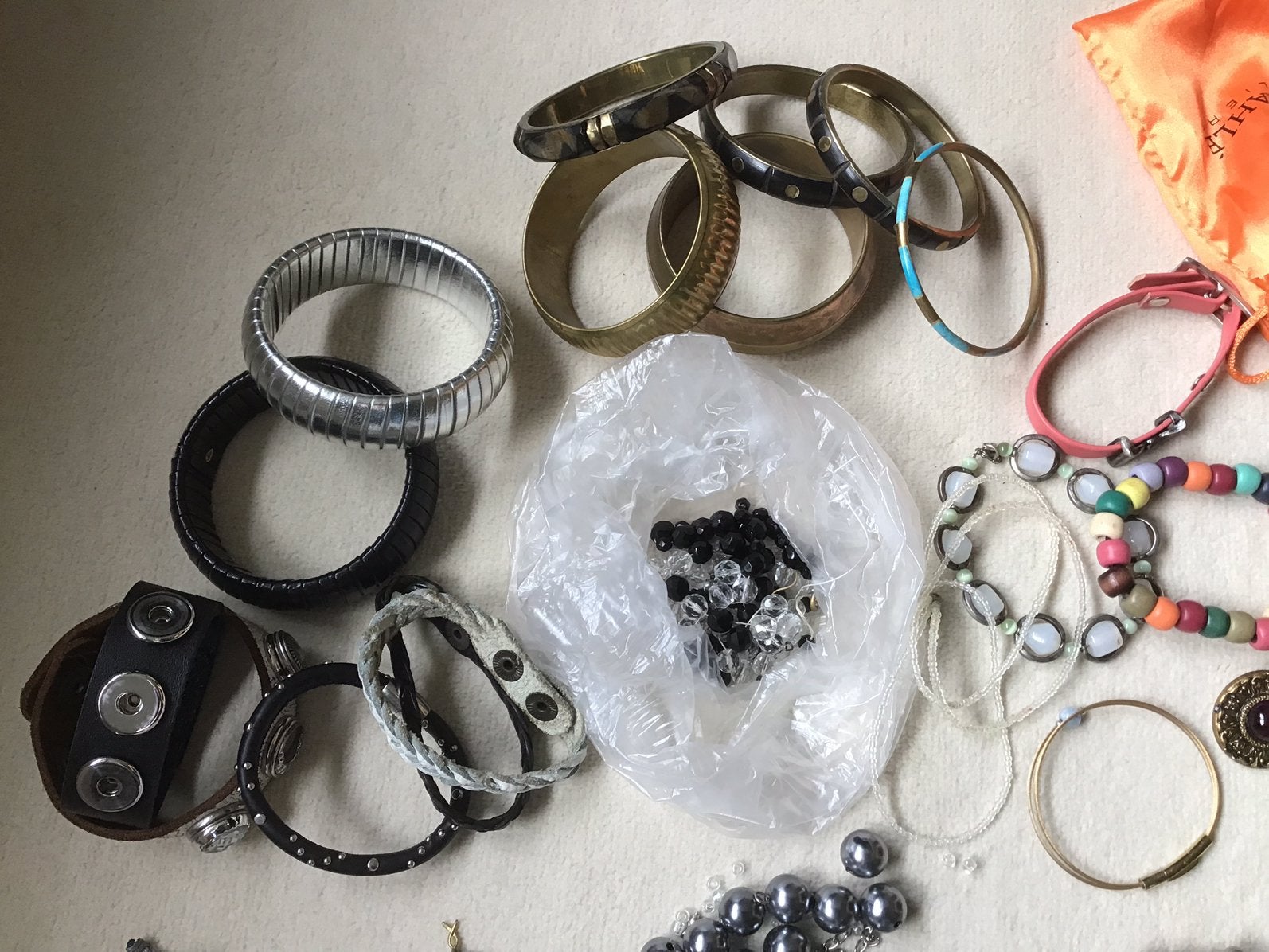 Armbanden - Kettingen - losse kralen - knopen - etc., Ophalen of Verzenden, Zo goed als nieuw