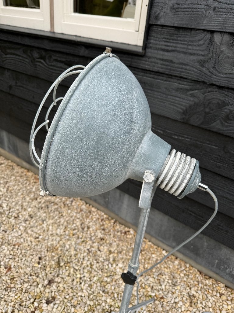 Staande industriële lamp, betonlook, verstelbaar, Ophalen, Gebruikt, 100 tot 150 cm, Metaal