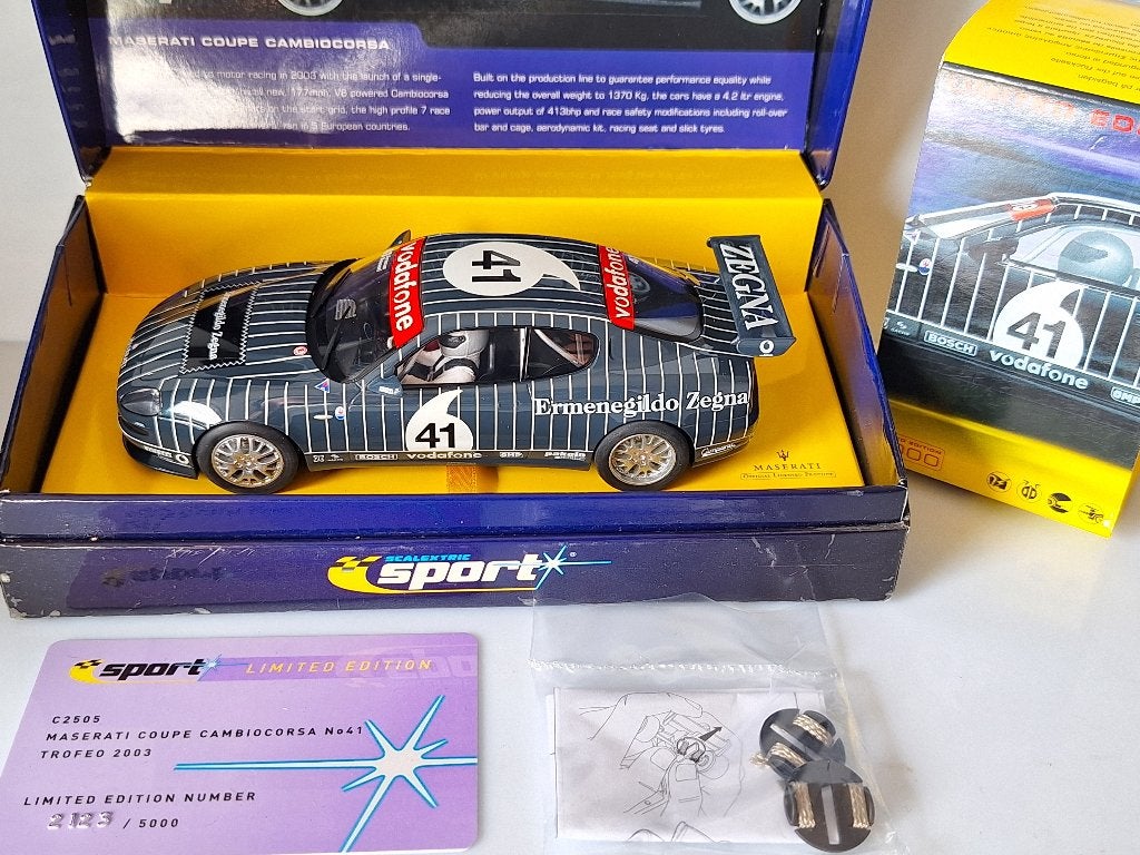 Scalextric C2505A Maserati Coupe met achterlicht TOP DEAL, Kinderen en Baby's, Speelgoed | Racebanen, Overige merken, Nieuw, Scalextric