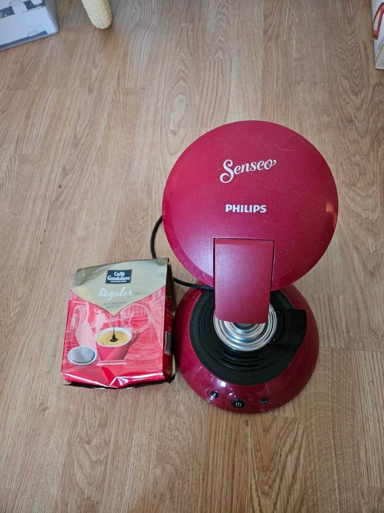 Goed werkend Senseo apparaat - Rood, Witgoed en Apparatuur, Koffiezetapparaten, Ophalen, Koffiepads en cups, Gebruikt, Koffiemachine
