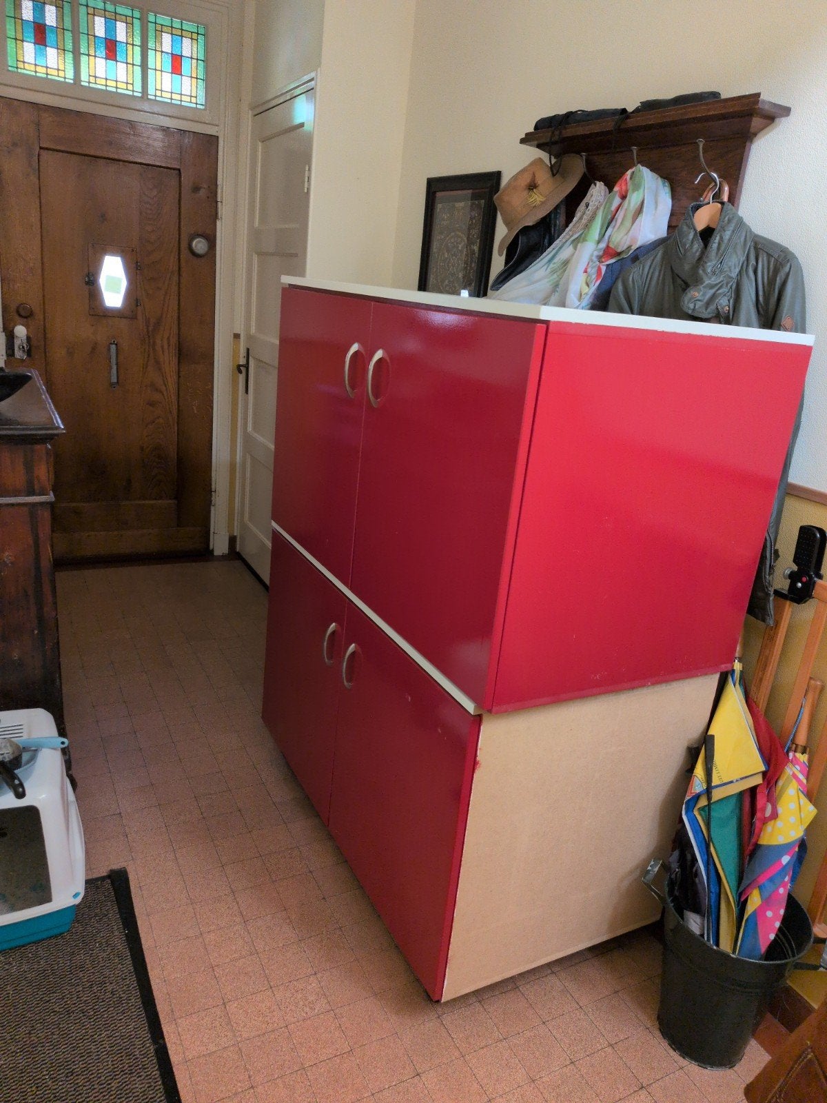 2 Rood-witte MDF opbergkasten met 4 deuren, Ophalen, Gebruikt
