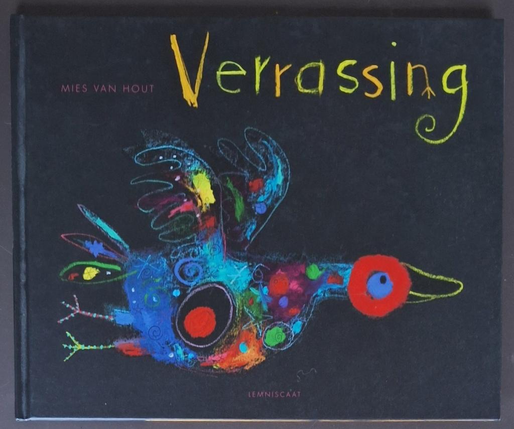 Verrassing - Mies van Hout, Boeken, Ophalen of Verzenden, Gelezen, Mies van Hout