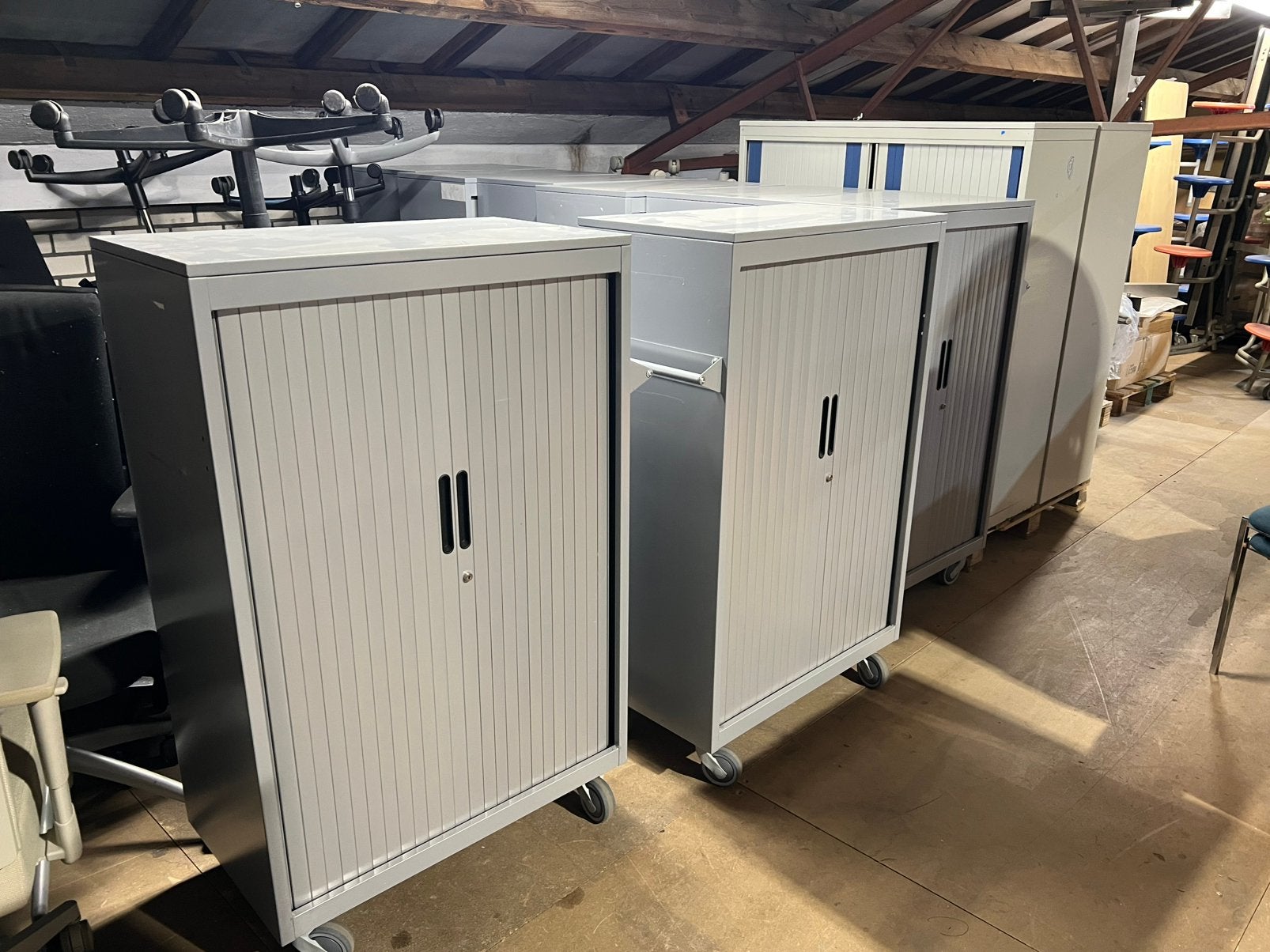 Partij 8x verrijdbare archiefkast roldeurkast Ahrend 130x80, Gebruikt, 100 tot 150 cm, Met slot, Metaal