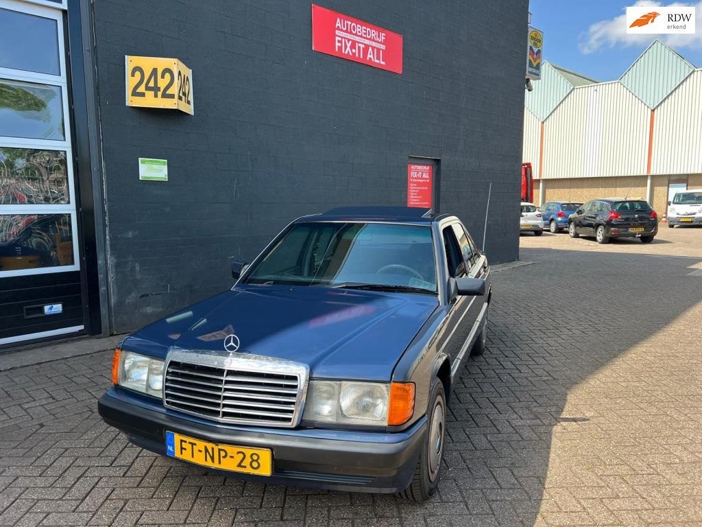 Mercedes-Benz 190-serie 2.0 E, Auto's, Mercedes-Benz, Bedrijf, Te koop, 190-Serie, ABS, Benzine, Euro 1, Sedan, Handgeschakeld