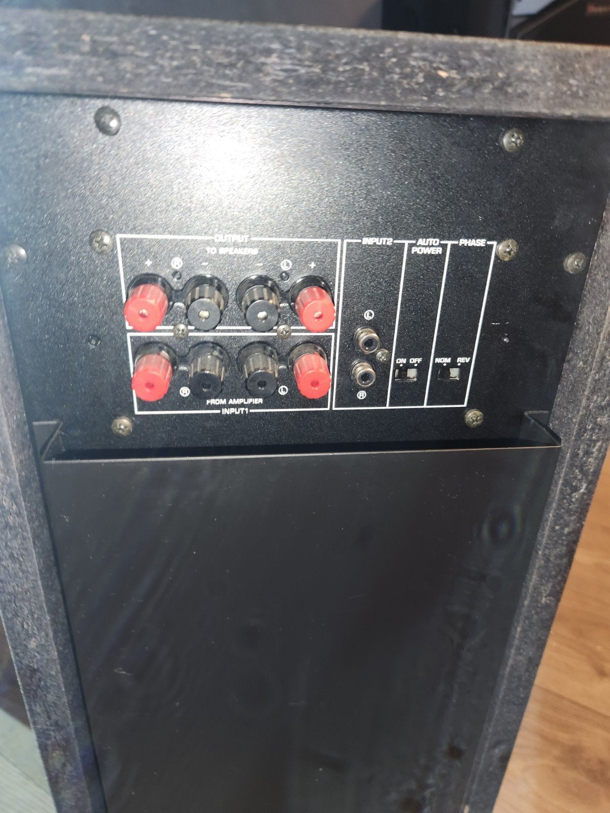 Foto 4 van Yamaha YST-SW150 Subwoofer - Krachtige Bass