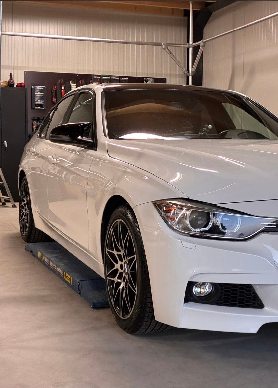 BMW 3-Serie 2.0IX 320 135KW Aut8 (f30) 2012 Wit, Achterwielaandrijving, Zwart, 4 cilinders, Wit