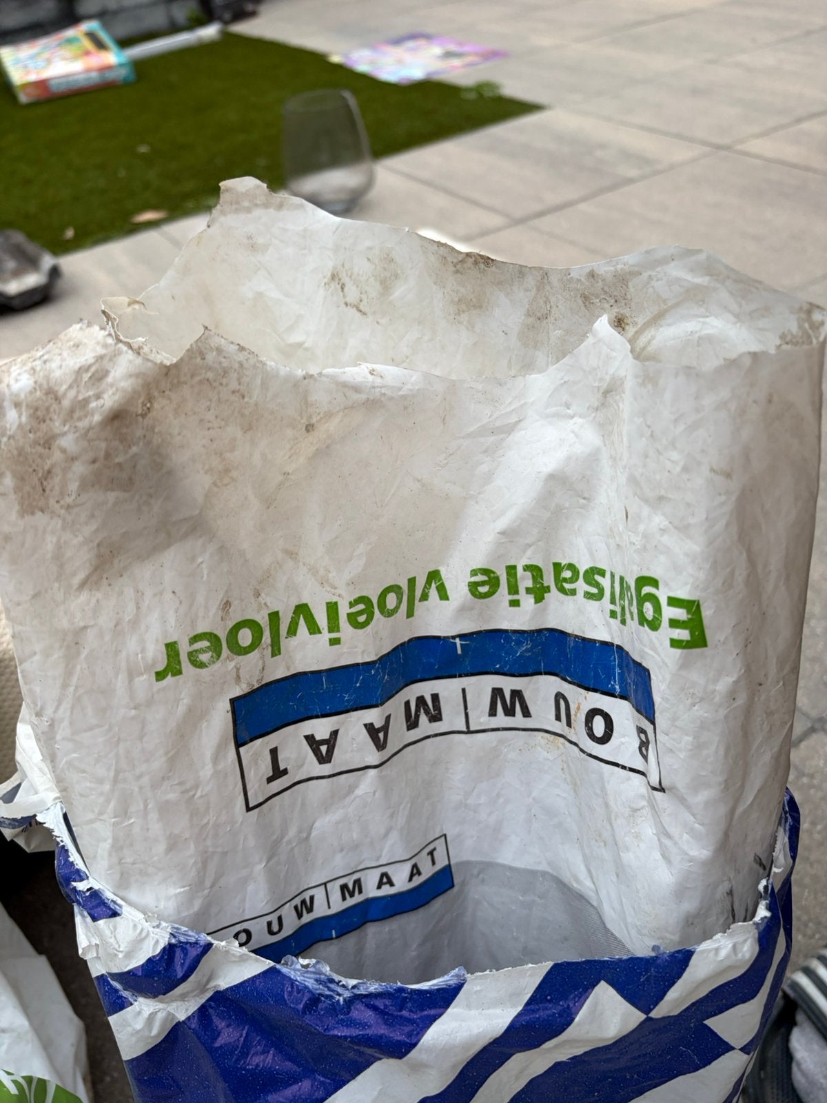 Gratis afhalen voeg grijs / vloer egalisatie, Ophalen, Overige materialen, 30 cm of meer, 50 tot 150 cm