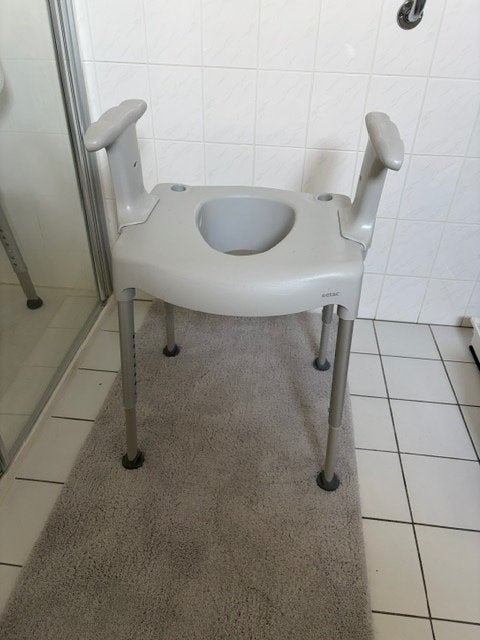 Toiletstoel overzet model 2 stuks, Diversen, Ophalen, Nieuw