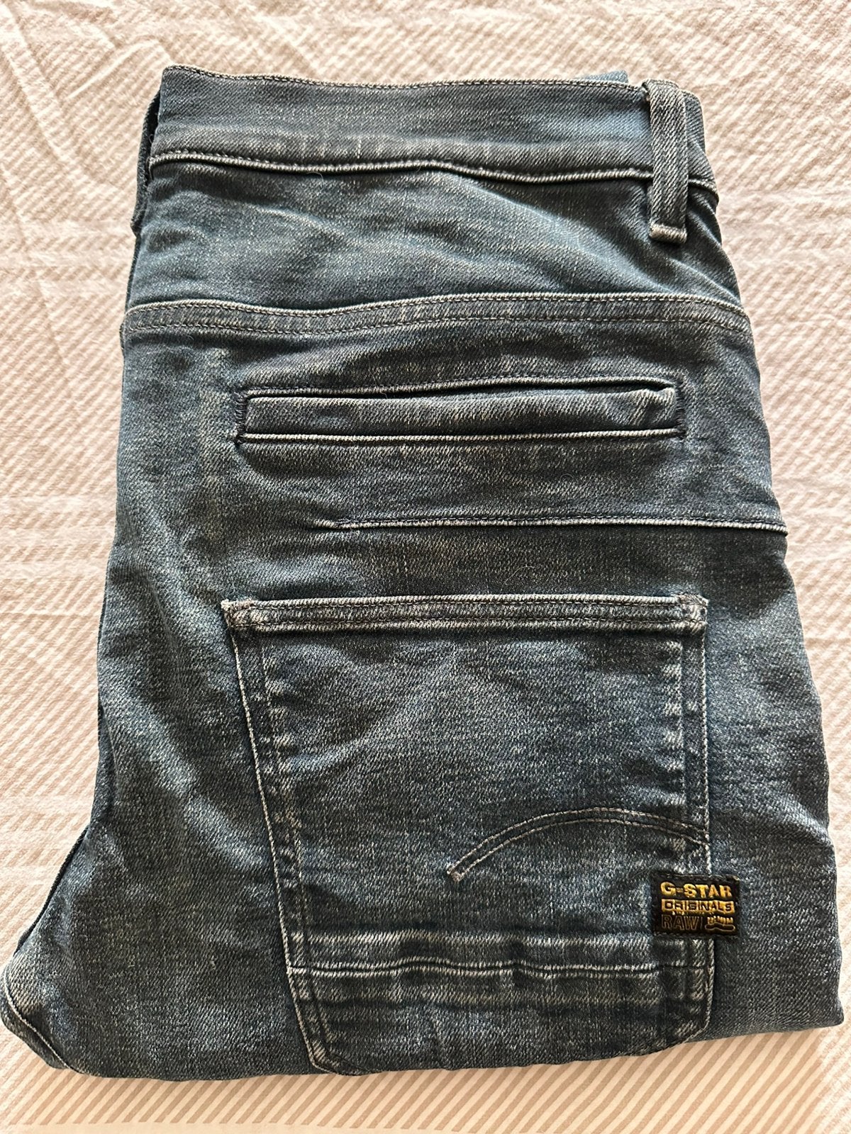 G-Star D-Staq 3D Slim jeans Mt 31-32, Dit weekend 27,50 euro, Ophalen of Verzenden, Zo goed als nieuw, Blauw, Overige jeansmaten