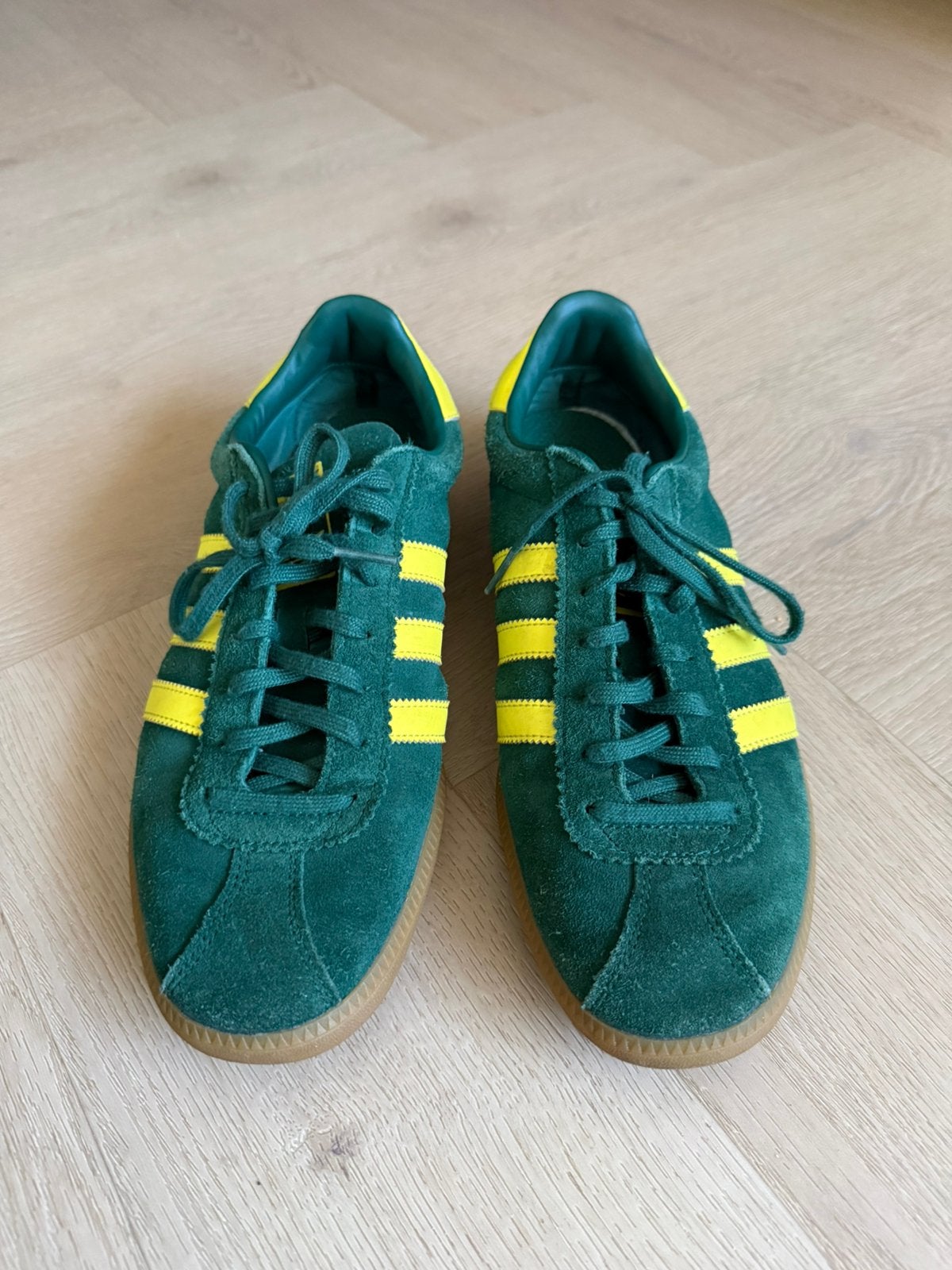 Adidas sneakers, Sport en Fitness, Loopsport en Atletiek, Ophalen of Verzenden, Gebruikt, Overige typen, Adidas
