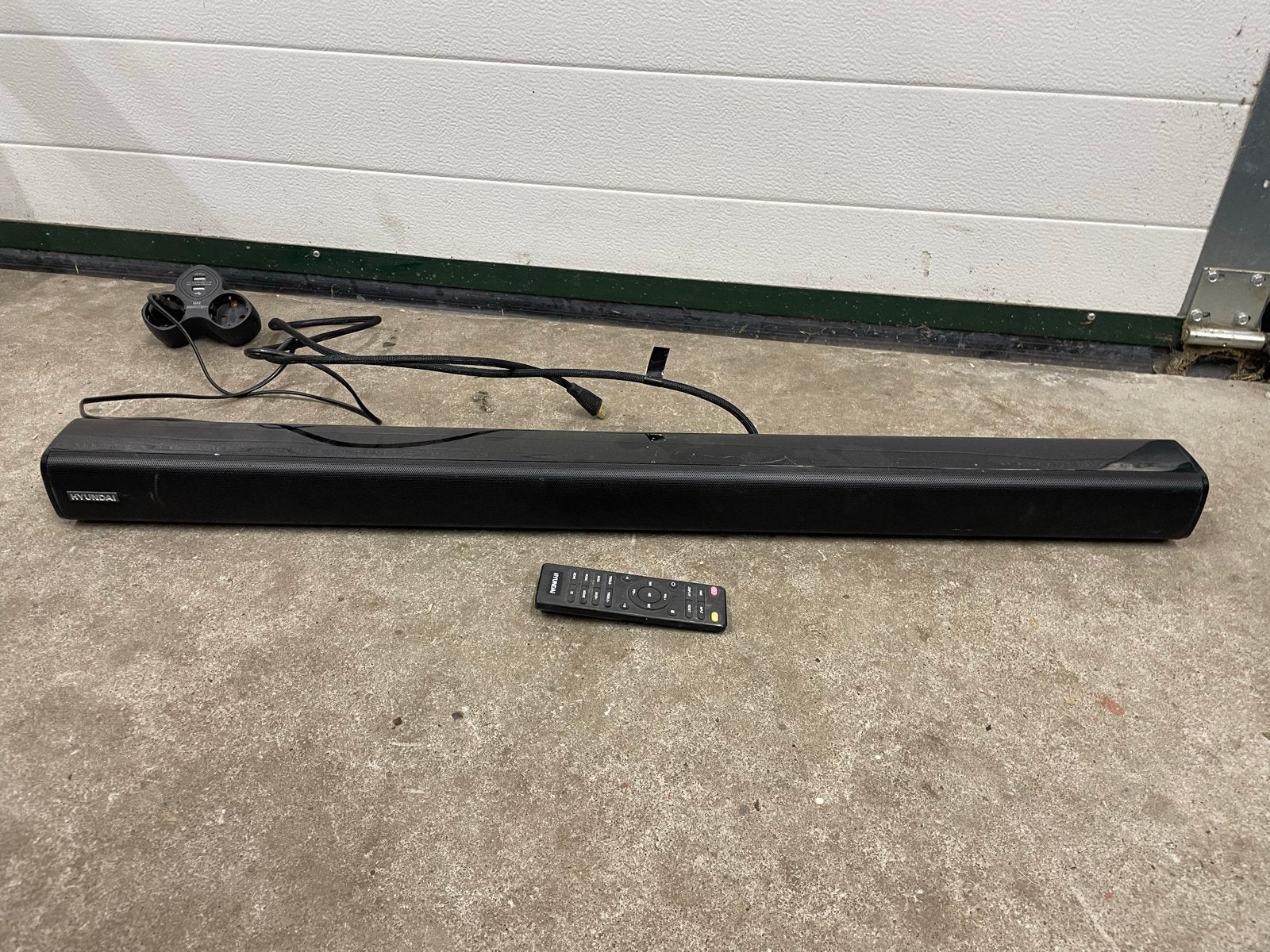 Hyundai Soundbar met afstandsbediening, Audio, Tv en Foto, Ophalen, Gebruikt