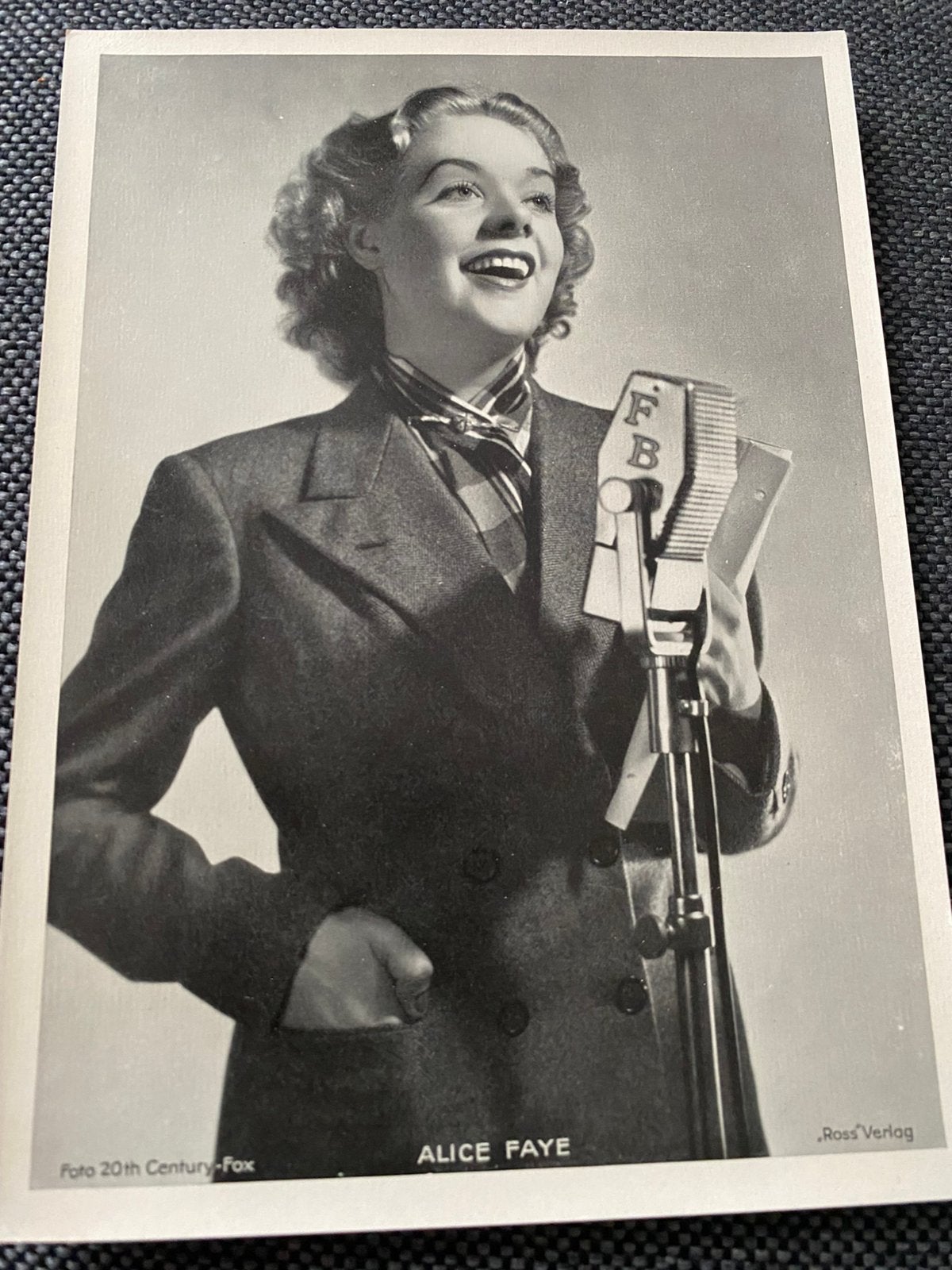 Filmster faye, Verzamelen, Foto's en Prenten, Ophalen of Verzenden, Voor 1940, Zo goed als nieuw