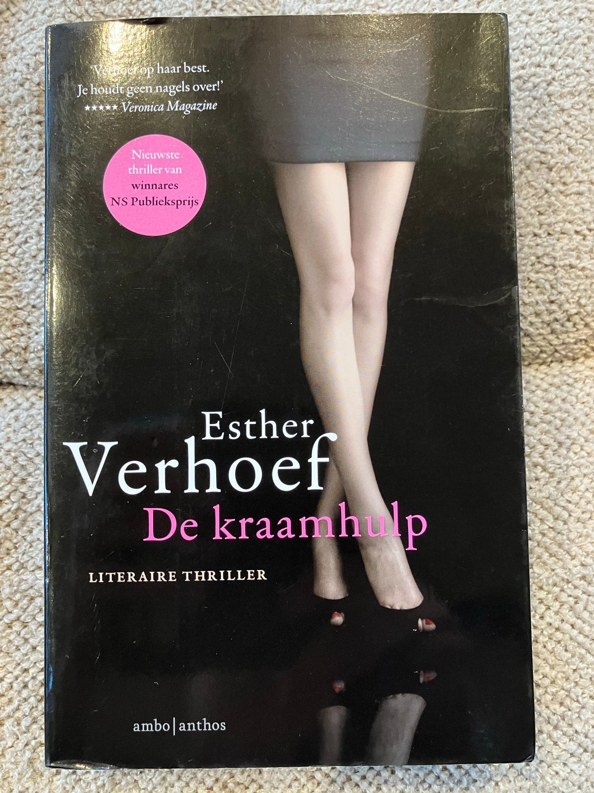 Esther Verhoef - De kraamhulp (Literaire thriller), Boeken, Ophalen of Verzenden, Gelezen
