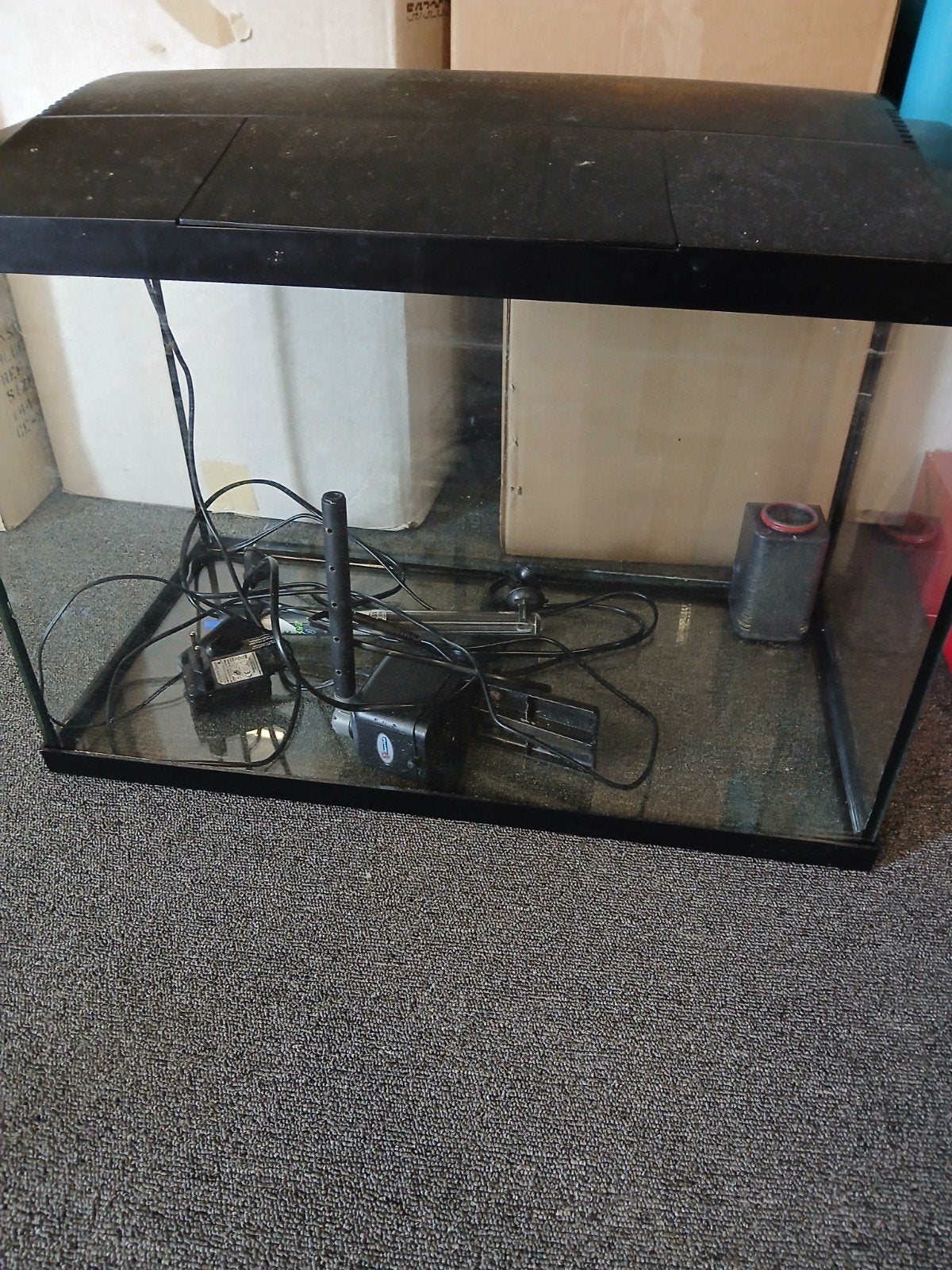 aquarium plus grint, Ophalen