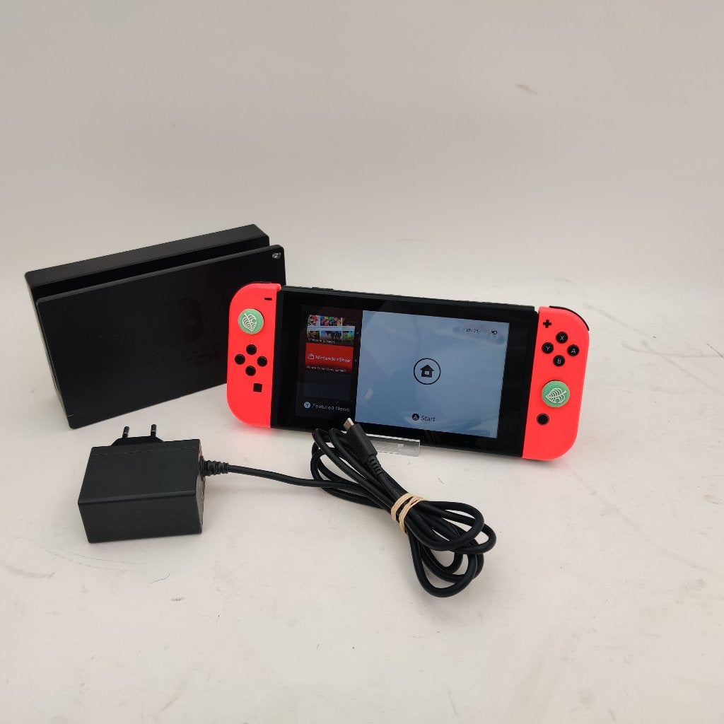 Nintendo Switch met dock en lader nu voor €189.99, Spelcomputers en Games, Spelcomputers | Nintendo Switch, N, N, Ophalen of Verzenden