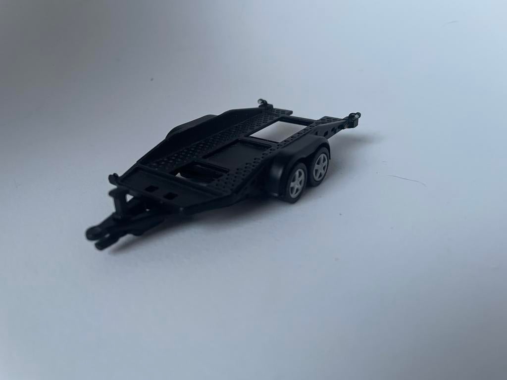 model aanhanger dubbelasser auto-ambulance zwart Siku, 1/50, Ophalen of Verzenden, Gebruikt, Auto, SIKU