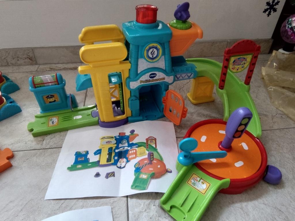 V-tech toet-toet auto's heel veel speelgoed voor weinig!, Kinderen en Baby's, Speelgoed | Vtech, Ophalen of Verzenden, Gebruikt