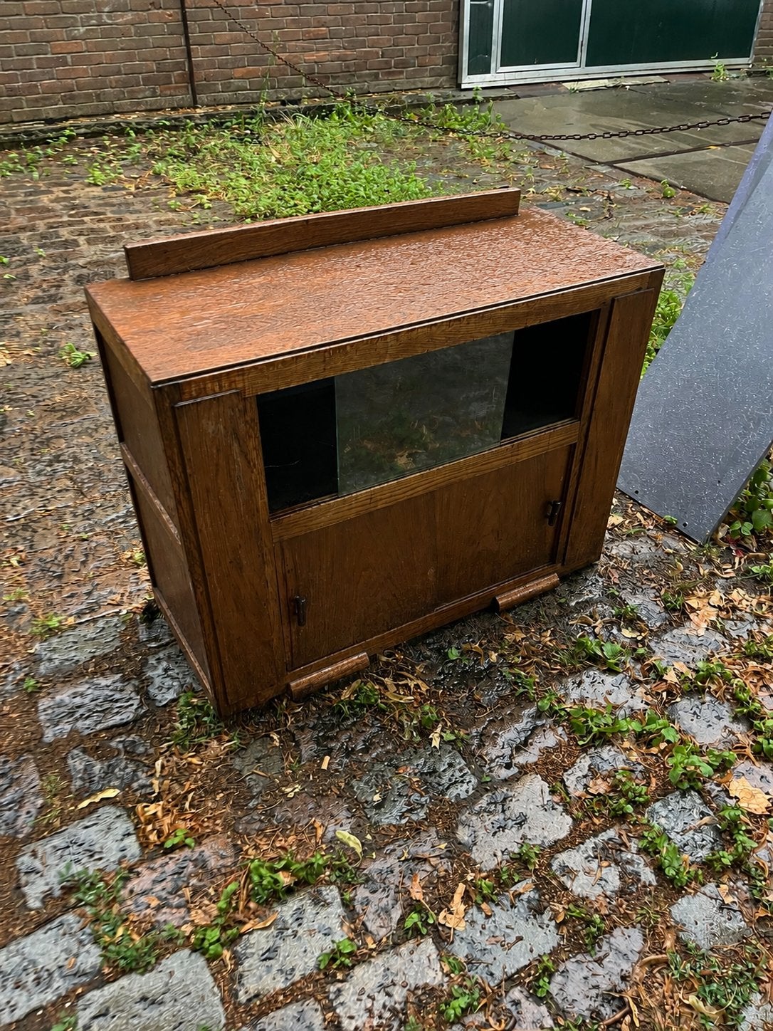 Houten kastje, Ophalen