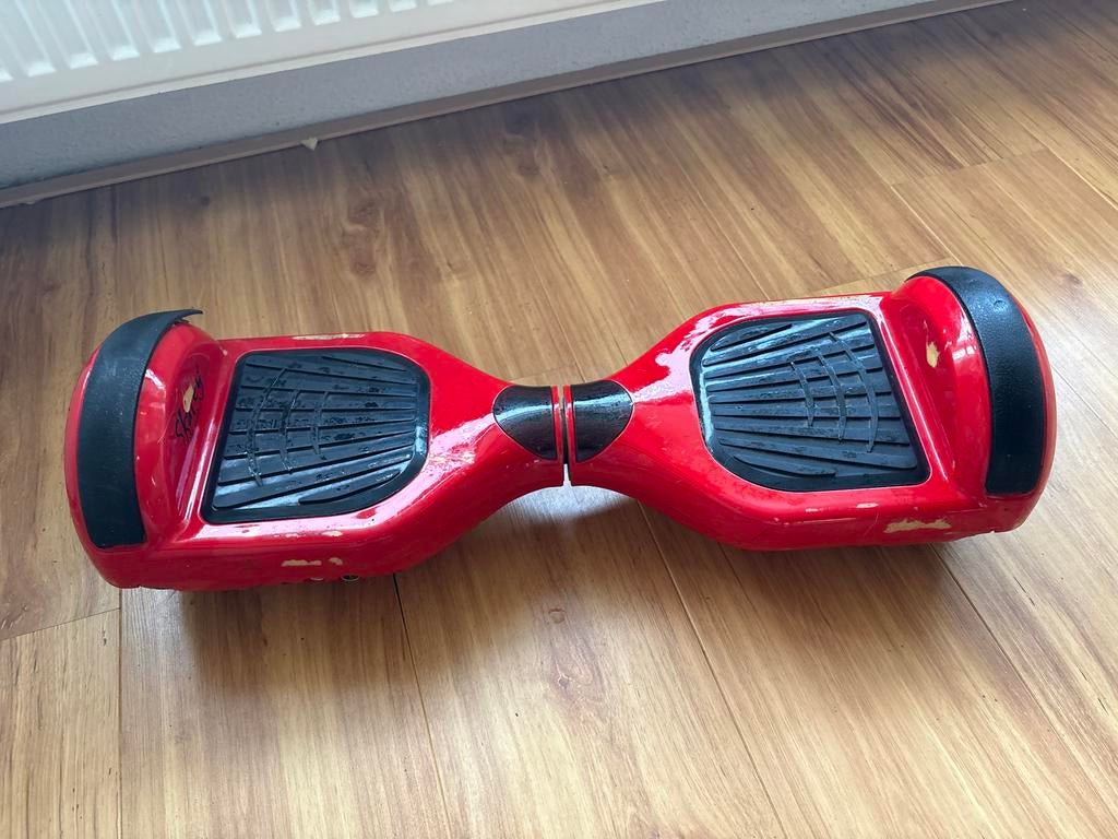 Rode hoverboard - Werkt prima, veel gebruiksporen, Ophalen of Verzenden, Gebruikt, Overige typen
