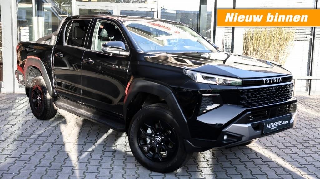 Toyota HILUX 2.8 D-4D DUBBEL CABIN 48V HYBRIDE INVINCIBLE A/, Automaat, Adaptive Cruise Control, Huisgarantie, 4 cilinders