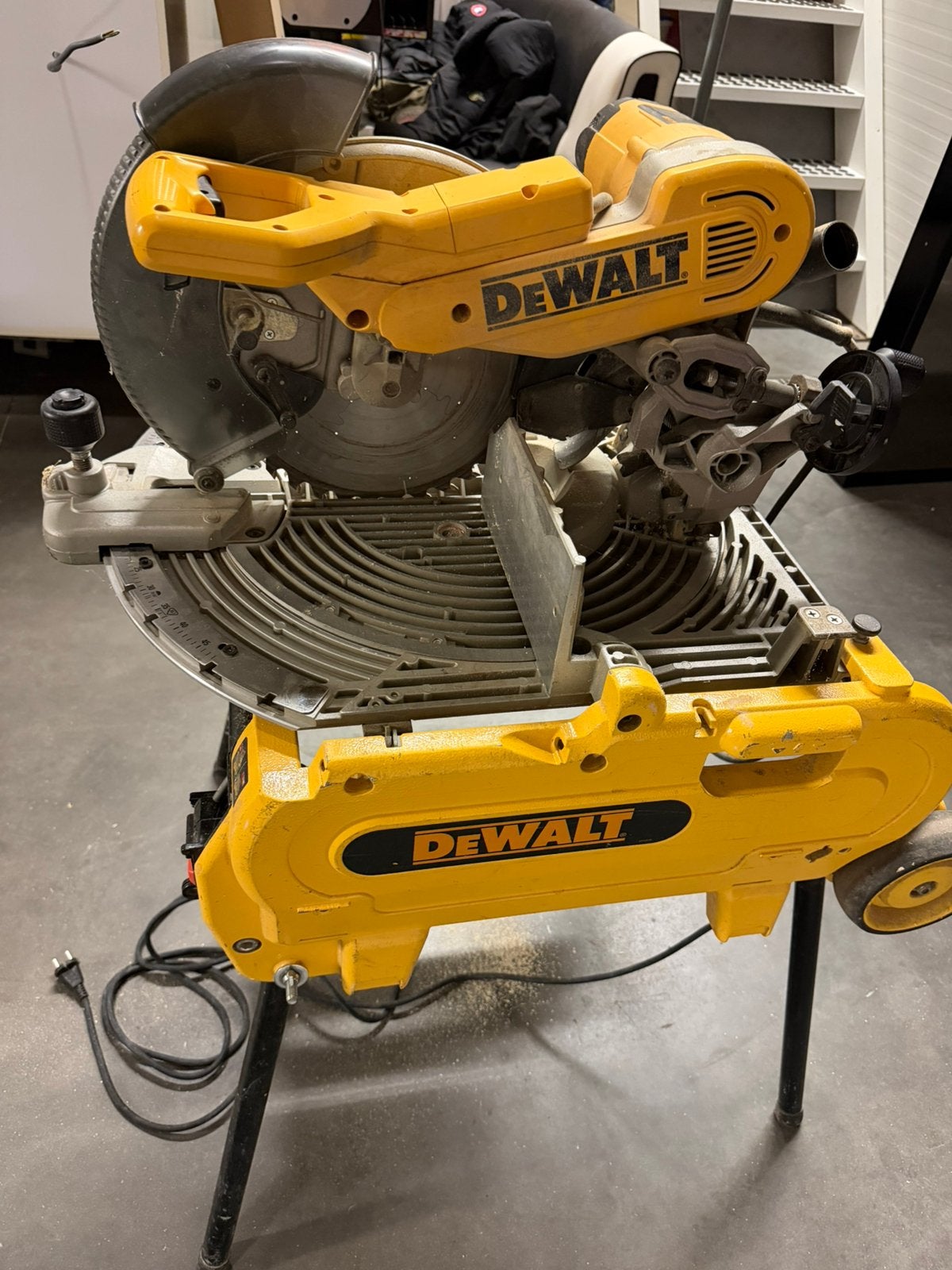 De Walt professionele combinatiezaag / flip-over zaag., Doe-het-zelf en Verbouw, Gereedschap | Zaagmachines, Ophalen, Gebruikt