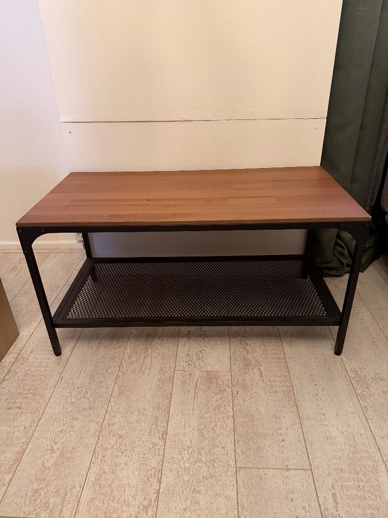 IKEA Fjällbo salon-/bijzettafel – vrijwel nieuw, Ophalen, Minder dan 50 cm, 50 tot 100 cm, Zo goed als nieuw