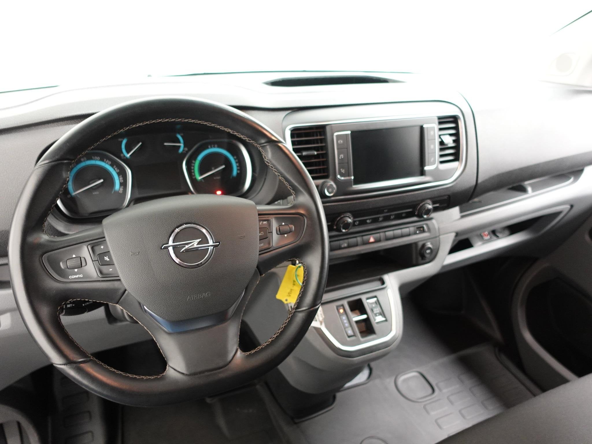 Opel Vivaro-e L3H1 Edition 75 kWh Automaat Airco Navigatie C, Gebruikt, Zwart, 329 km, Origineel Nederlands