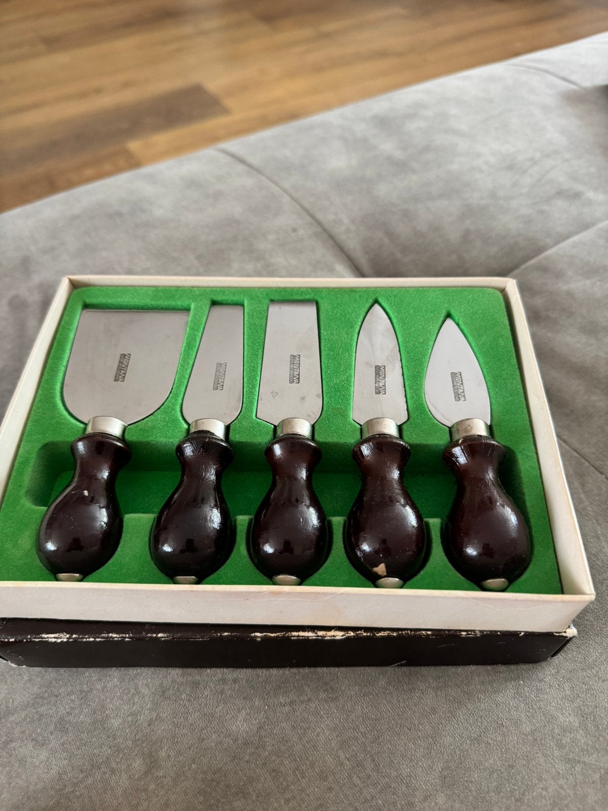 5 Kaas borrelplank mesjes Montana twv € 50,-, Ophalen of Verzenden