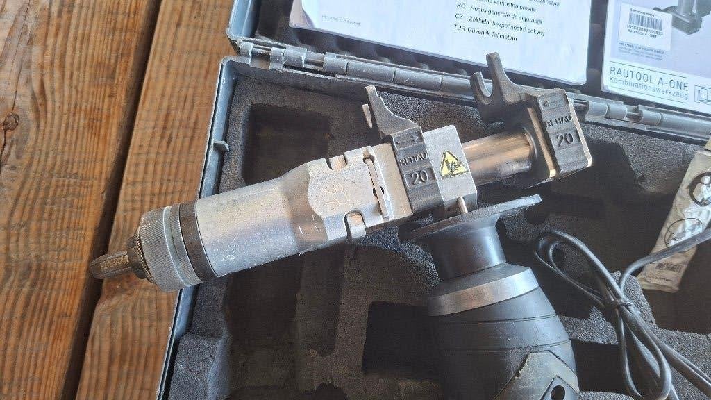 Rehau Rautool Accu perstang A-One tromptang en schuiftang, Auto diversen, Autogereedschap, ,, Nieuw, Ophalen of Verzenden, ,