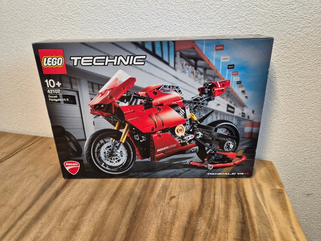 Lego Technic 42107 Ducati - compleet, Kinderen en Baby's, Speelgoed | Duplo en Lego, Lego, Lego, Ophalen of Verzenden, Zo goed als nieuw