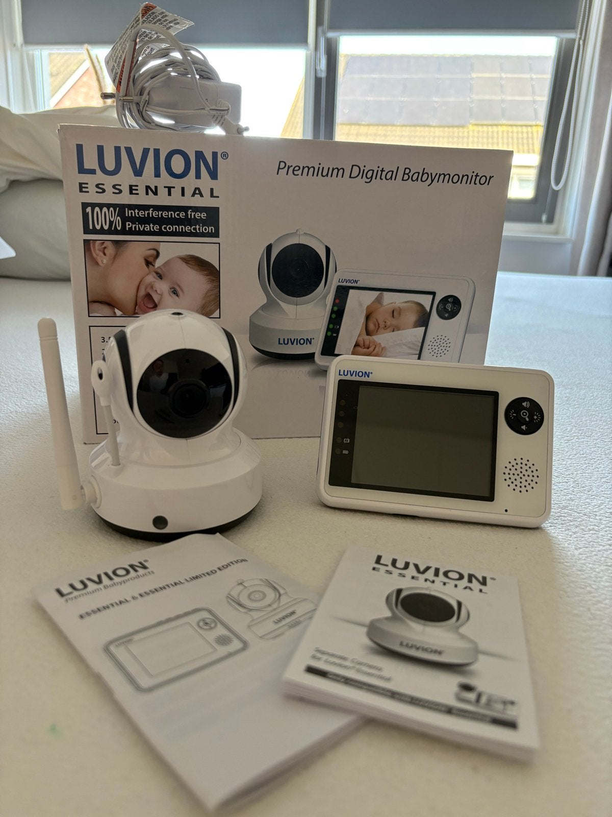 Luvion Essential Premium Digitale Babyfoon met Camera, Ophalen of Verzenden, Zo goed als nieuw, 250 meter of meer, Camera