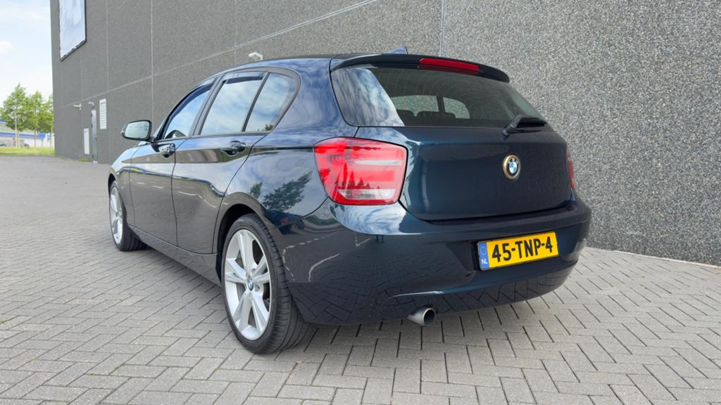 BMW 1-Serie F20 116I 210pk 5DR 2012 midnight blue, 1-Serie, Euro 5, Achterwielaandrijving, Zwart
