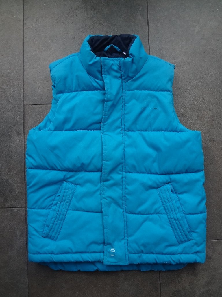 blauwe bodywarmer - maat 110, Gebruikt, C&A, Ophalen of Verzenden, Jongen