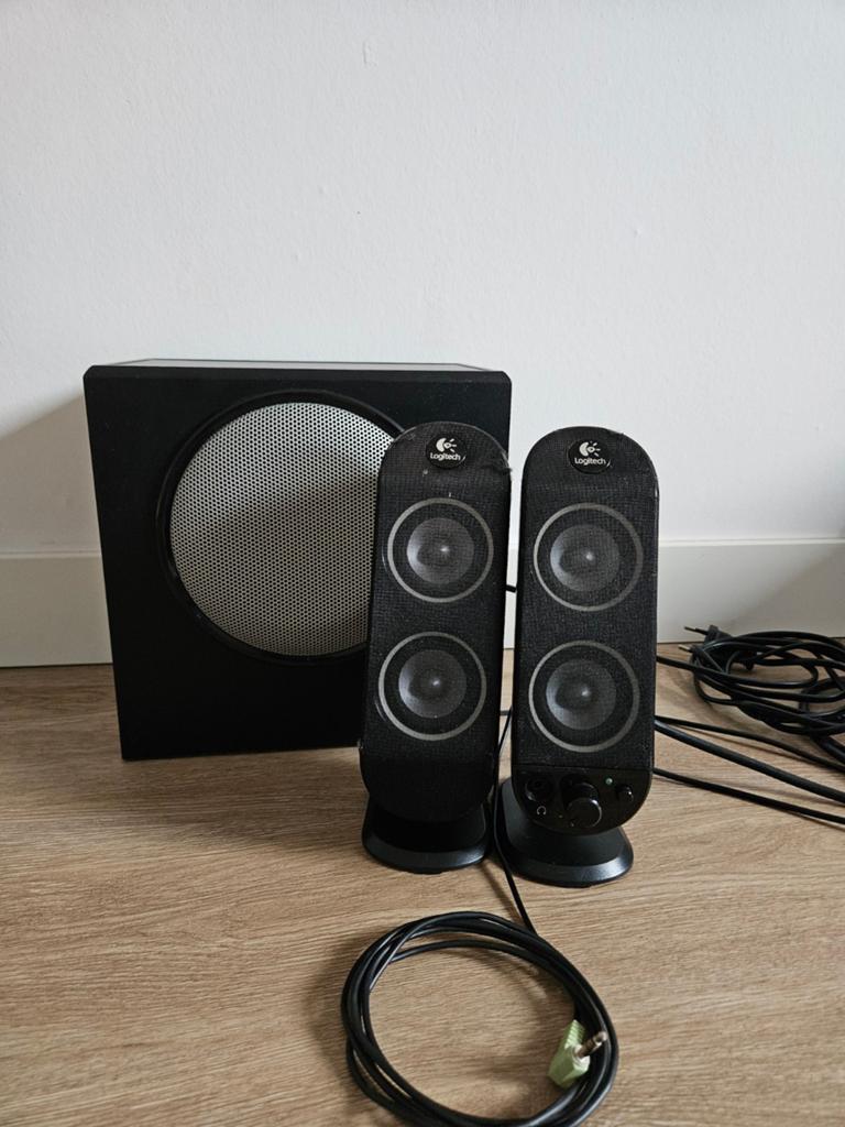 Logitech X-230 Speakerset met Subwoofer – Werkt Perfect, Computers en Software, Pc speakers, Ophalen, Gebruikt, Audiokanaal 2.1