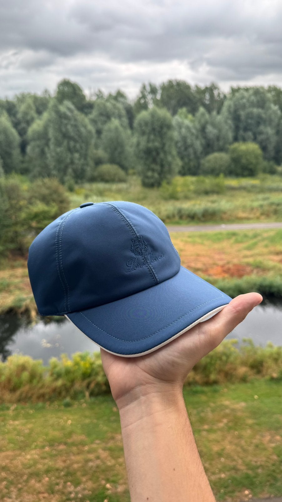 Loro piana pet navy, Ophalen of Verzenden, Nieuw, 57 cm (M, 7⅛ inch) of minder, Pet