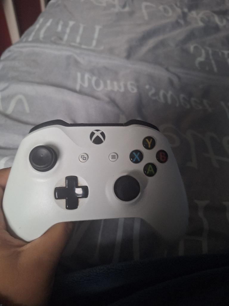 Xbox one s 1 tb, Ophalen of Verzenden, Winkel, Super of Benzinepomp, Zegels, Bonnen of Punten