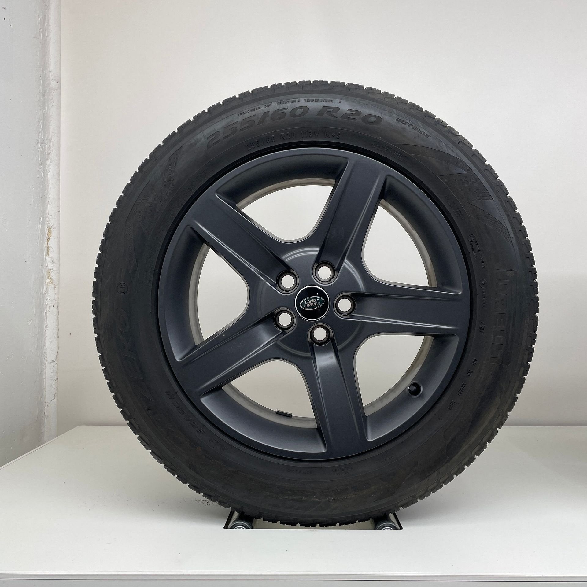 Land Rover Defender - 20 inch - all season, Gebruikt, 255 mm, Banden en Velgen, Ophalen of Verzenden