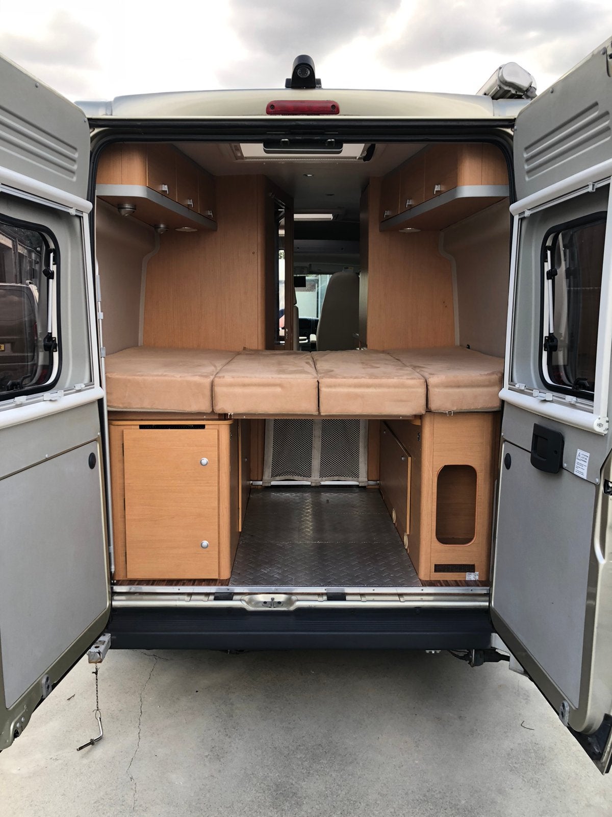 Caravans And Camping Buscamper