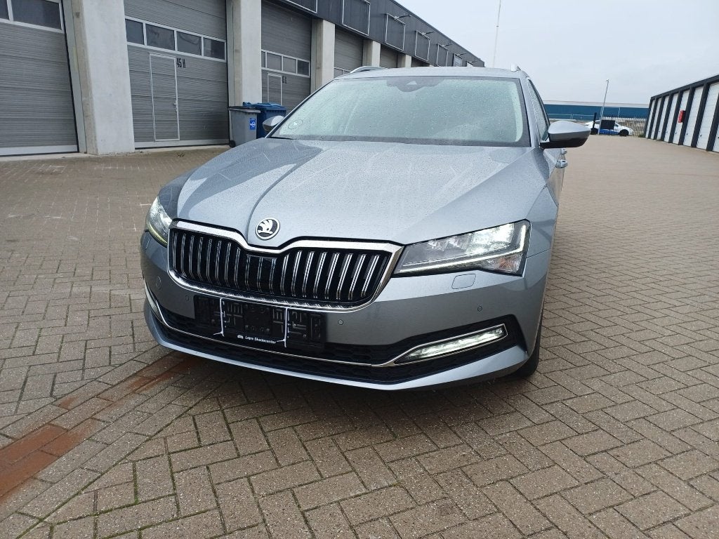 SKODA SUPERB 2,0 TDI  DSG7  Style.PRIJS+BTW, Auto's, Stof, Euro 6, 4 cilinders, Cruise Control
