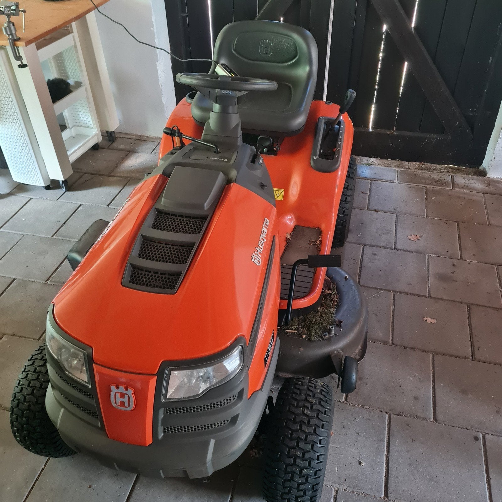 ZITMAAIER TS 142 HUSQVARNA 2018 + Druppellaar VASTE PRIJS, Ophalen