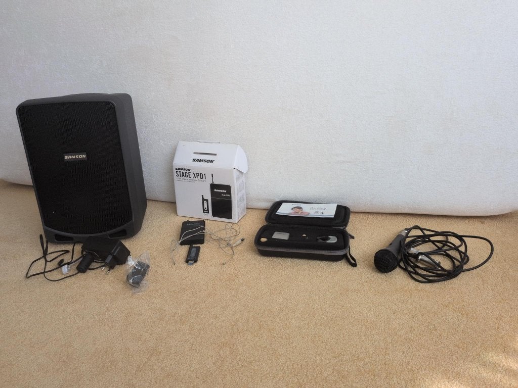 draagbare luidspreker Samson Expedition XP106 met microfoons, Zo goed als nieuw, Inclusief kabels, Ophalen, Overige merken