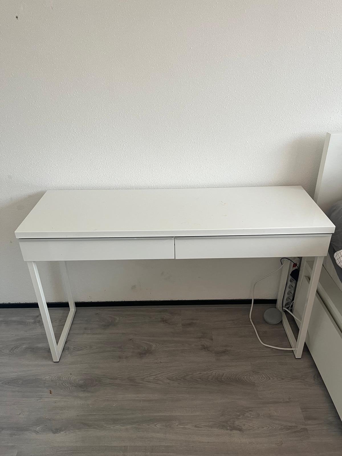 IKEA Micke kaptafel / bureau, Huis en Inrichting, Tafels | Sidetables, Ophalen, Gebruikt, Overige houtsoorten, 100 tot 150 cm