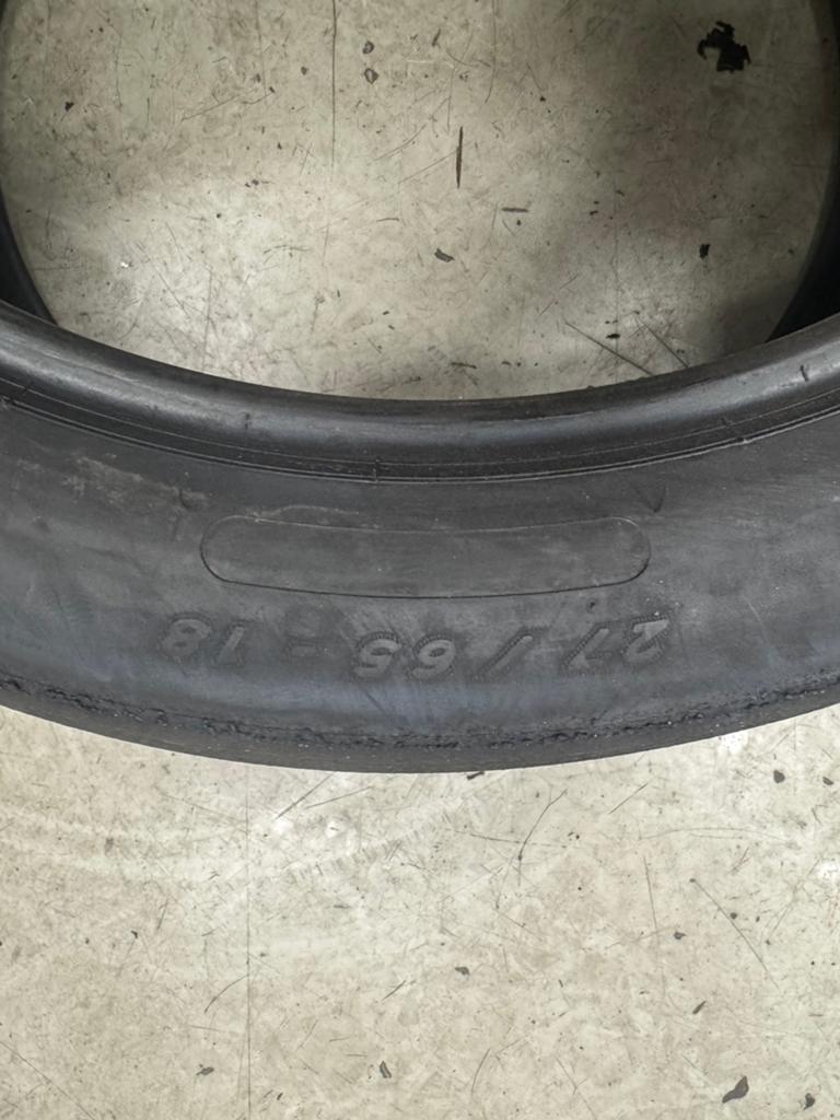 Michelin Slicks.   27/65/18. Ps. €35,-  per set. €100,-, Auto-onderdelen, Banden en Velgen, Ophalen of Verzenden, Zomerbanden